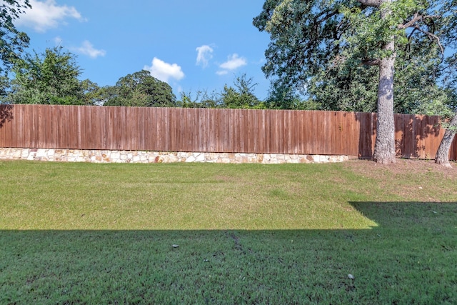 237 Gardenia Dr, Azle, TX 76020 - view of fenced backyard
