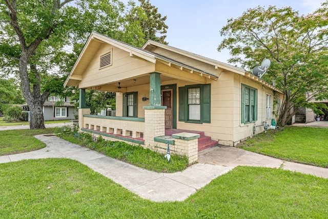 814 N Ollie St, Stephenville, TX 76401 - view of front of property with a porch and a front yard