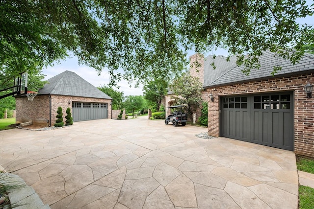 5106 Oak Ln, Arlington, TX 76017 - view of detached garage