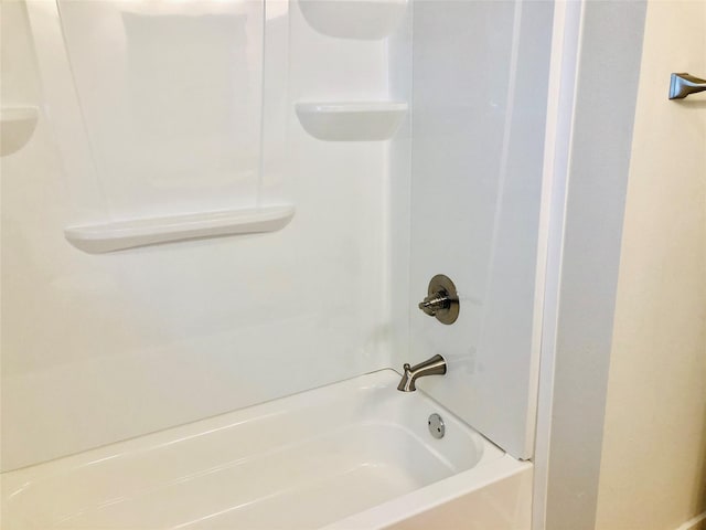 716 Kessler Blvd, Sherman, TX 75092 - bathroom with bathing tub / shower combination