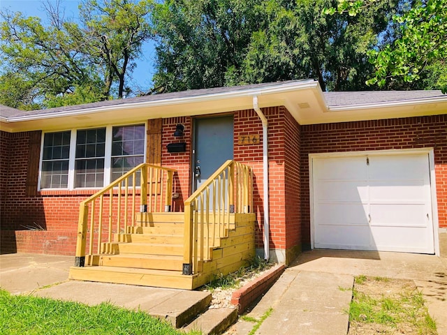 716 Kessler Blvd, Sherman, TX 75092 - ranch-style home with concrete driveway, brick siding, and a garage