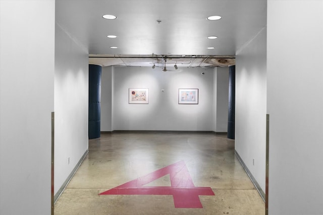 1122 Jackson St Unit 418, Dallas, TX 75202 - empty room with concrete floors and recessed lighting