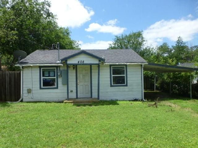 408 Soward Ave, Weatherford, TX 76086 - bungalow-style house featuring an attached carport