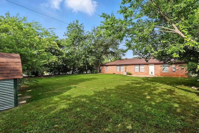 200 Arcadia St, Hurst, TX 76053 - view of green lawn