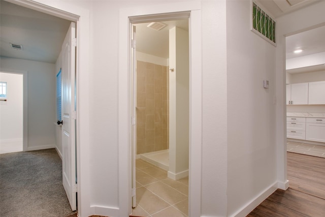 431 S Locust St, Mesquite, TX 75149 - hallway featuring baseboards