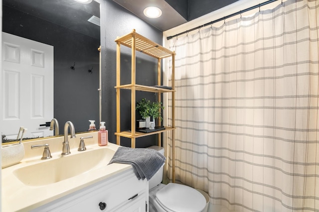 915 Slippery Elm Dr, Ovilla, TX 75154 - full bath featuring vanity and a shower with curtain
