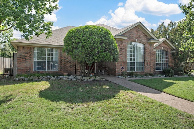705 Tahoe Trail Dr, Hewitt, TX 76643 - ranch-style home with brick siding
