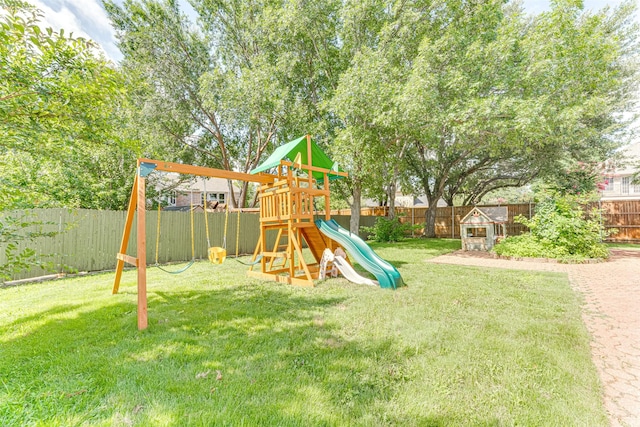 4508 Crystal Mountain Dr, Richardson, TX 75082 - view of play area featuring a fenced backyard