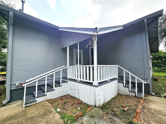 210 E Navasota St, Groesbeck, TX 76642 - back of property