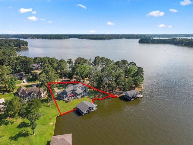 548 Winding Ln, Mount Vernon, TX 75457 - aerial view of property and surrounding area with a large body of water and property parcel outlined