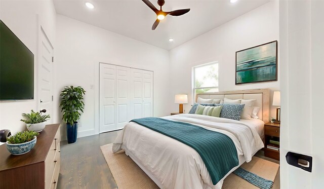 108 Frierson St, Waxahachie, TX 75165 - bedroom with dark wood-style floors, recessed lighting, a closet, and a ceiling fan