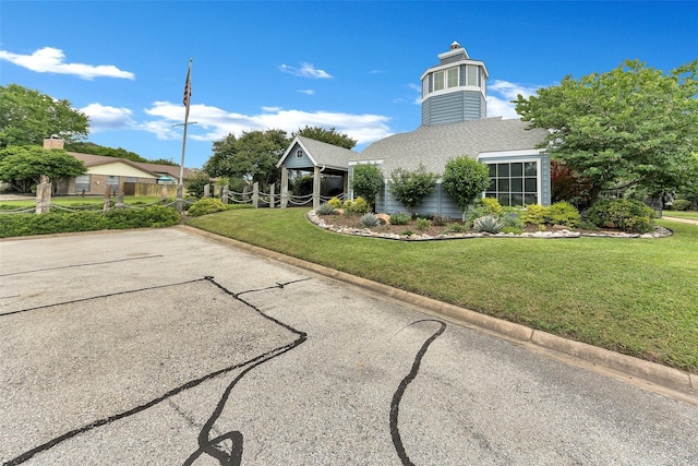 9424 Mountain Lk, Fort Worth, TX 76179 - surrounding community with a lawn