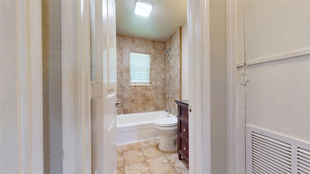 615 Royal Crest Dr, Mesquite, TX 75149 - bathroom featuring vanity and washtub / shower combination