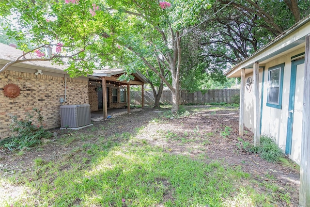6306 Elmview Dr, Arlington, TX 76018 - view of fenced backyard