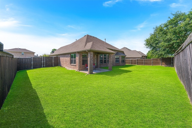 306 Spruce Trl, Forney, TX 75126 - fenced backyard with a patio