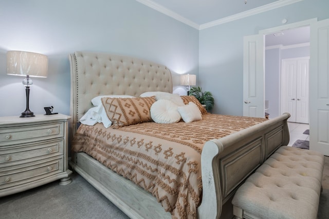 5616 Traveller Dr, North Richland Hills, TX 76180 - bedroom featuring crown molding and carpet flooring