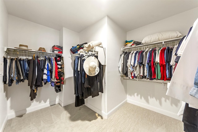 3014 Preston Club Dr, Sherman, TX 75092 - spacious closet featuring carpet floors