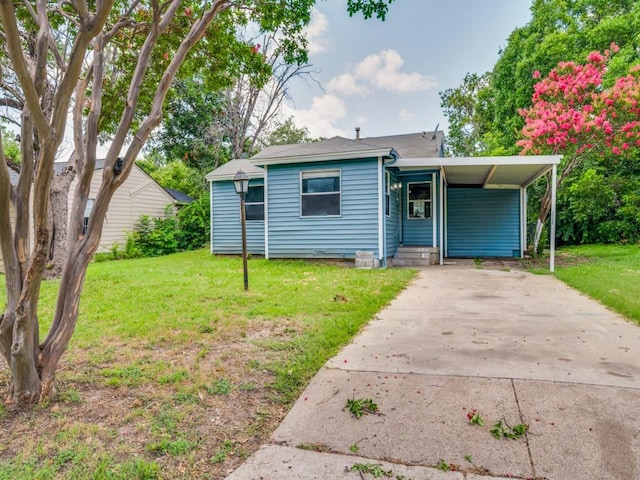 5316 Gordon Ave, Fort Worth, TX 76115 - view of front of property featuring concrete driveway and a front yard