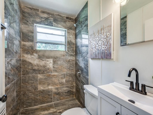 5316 Gordon Ave, Fort Worth, TX 76115 - bathroom featuring tiled shower and vanity