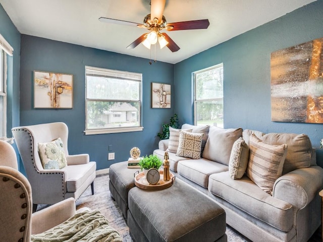 5316 Gordon Ave, Fort Worth, TX 76115 - living area featuring a ceiling fan