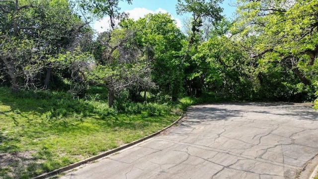 4500 Shady Glen Dr, Waco, TX 76708
