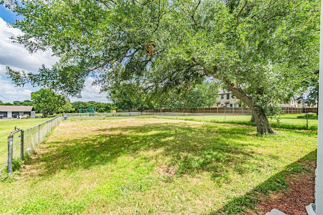 5307 Kelly Elliott, Arlington, TX 76017 - view of yard