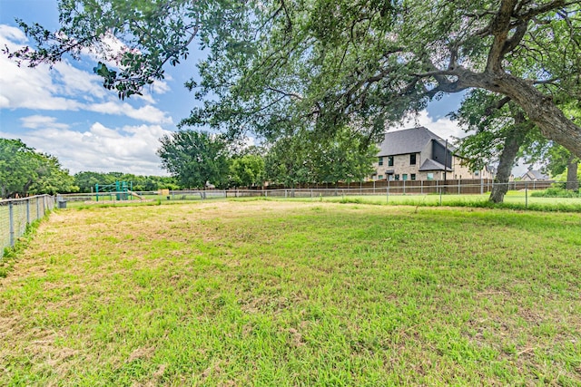 5307 Kelly Elliott, Arlington, TX 76017 - view of yard