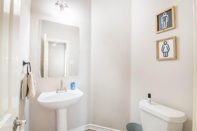 12720 Outlook Ave, Fort Worth, TX 76244 - bathroom featuring toilet and baseboards