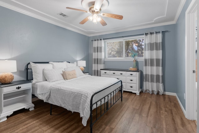 5807 Shady Hill Ln, Arlington, TX 76016 - bedroom with wood finished floors, ornamental molding, and a ceiling fan