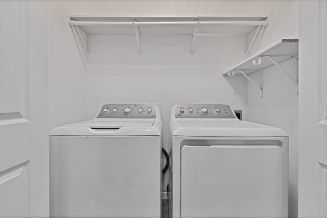 8805 Highland Orchard Dr, Fort Worth, TX 76179 - laundry room with washer and clothes dryer