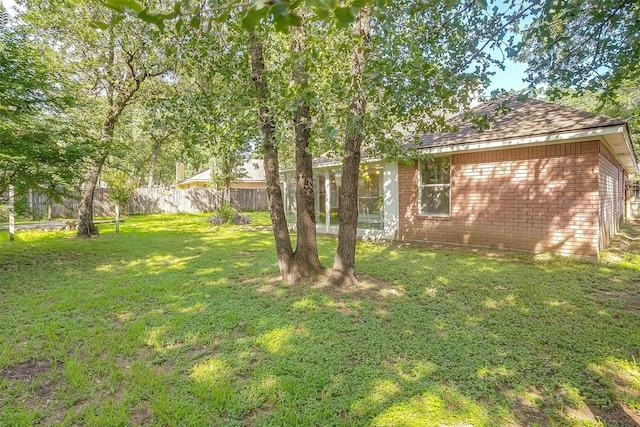 692 High Crest Dr, Azle, TX 76020 - view of yard