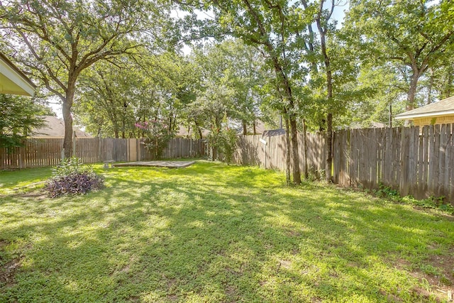 692 High Crest Dr, Azle, TX 76020 - view of fenced backyard