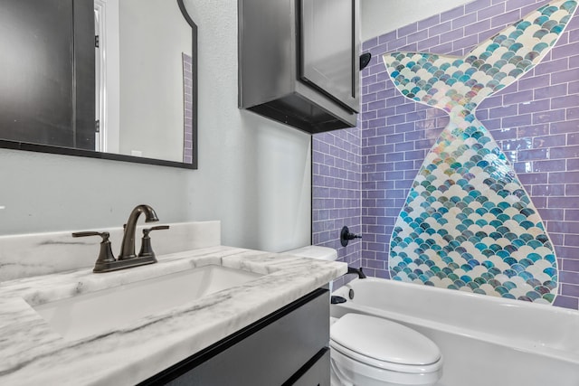 521 Echo Glade Ct, Azle, TX 76020 - full bath featuring vanity and shower / bath combination