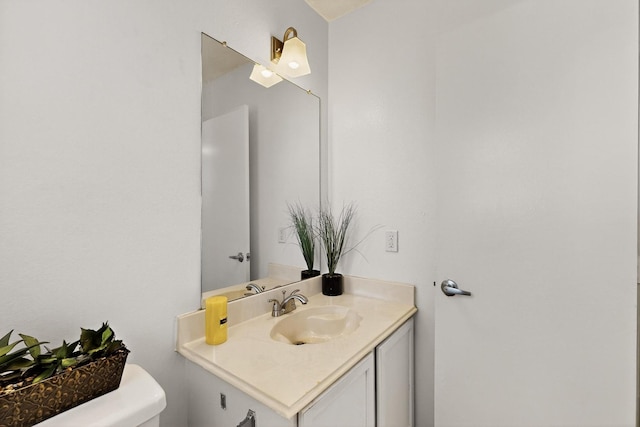 10320 Wood Heights Dr, Dallas, TX 75227 - bathroom with vanity and toilet