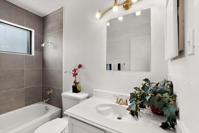 10320 Wood Heights Dr, Dallas, TX 75227 - full bath featuring vanity and shower / washtub combination