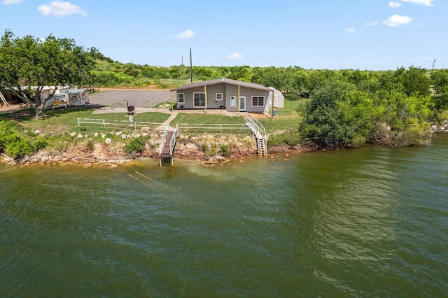 894 W Moonshine Rd, Seymour, TX 76380 - water view