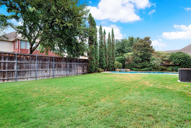 3217 Tearose Dr, Richardson, TX 75082 - view of yard