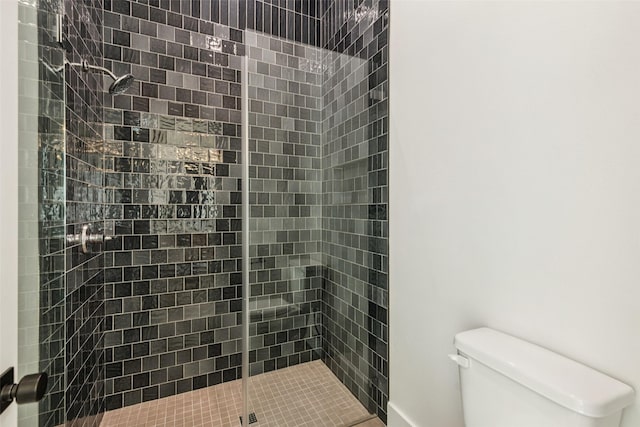 4930 Magnolia Trl, Midlothian, TX 76065 - full bathroom featuring a shower stall