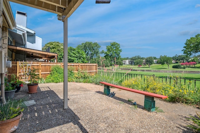 1822 Lakecrest Ct, Carrollton, TX 75006 - fenced backyard featuring a patio