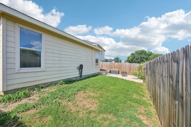 6724 Meadow Way Ln, Fort Worth, TX 76179 - fenced backyard featuring a patio