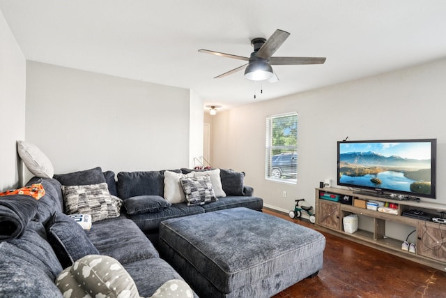 6724 Meadow Way Ln, Fort Worth, TX 76179 - living area featuring ceiling fan