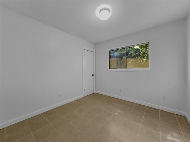 202 E Rentz St, Weatherford, TX 76086 - unfurnished room featuring baseboards