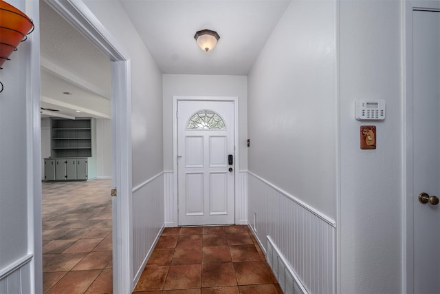 5912 Whitman Ave, Fort Worth, TX 76133 - entryway with wainscoting