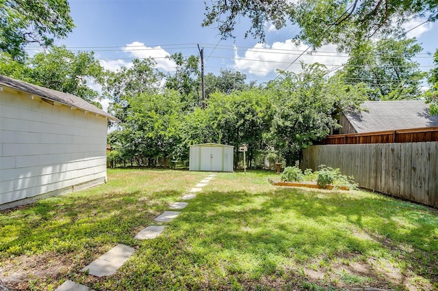 4711 Birchman Ave, Fort Worth, TX 76107 - fenced backyard featuring a storage unit