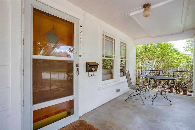 4711 Birchman Ave, Fort Worth, TX 76107 - doorway to property featuring a porch