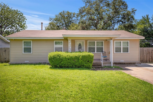 104 Charles Ln, Terrell, TX 75160 - view of front facade with crawl space, a porch, and a shingled roof
