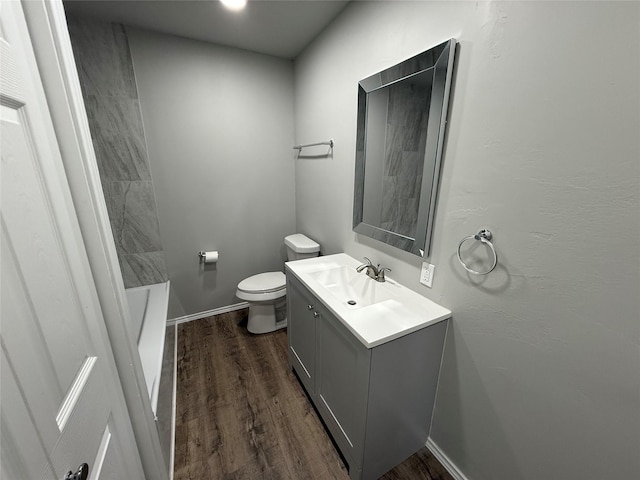 5506 Urbanview St, Sansom Park, TX 76114 - bathroom featuring vanity, wood finished floors, and a tub