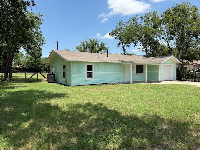 5506 Urbanview St, Sansom Park, TX 76114 - view of front of house with a garage and driveway