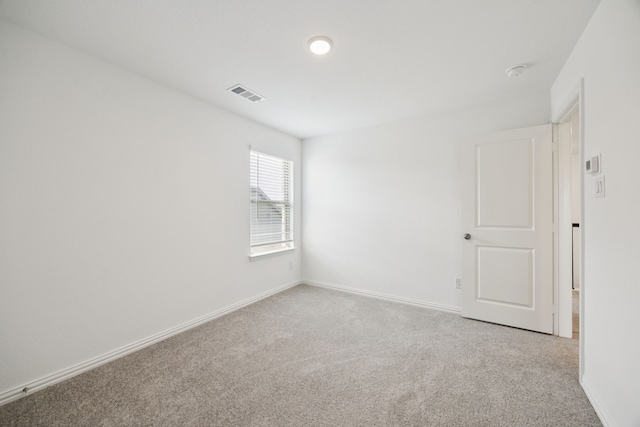 2819 Grand Lookout Ln, Arlington, TX 76001 - unfurnished room with carpet floors and a smoke detector
