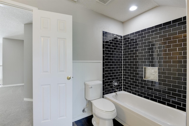 6111 Pinwood Cir, Arlington, TX 76001 - bathroom featuring shower / washtub combination and a textured ceiling